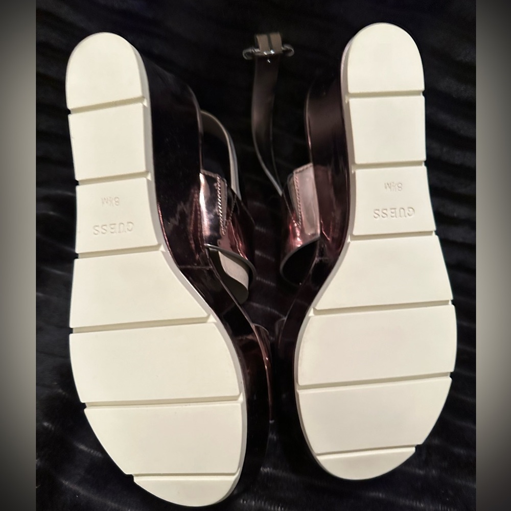 GUESS women’s sandals, NWOT